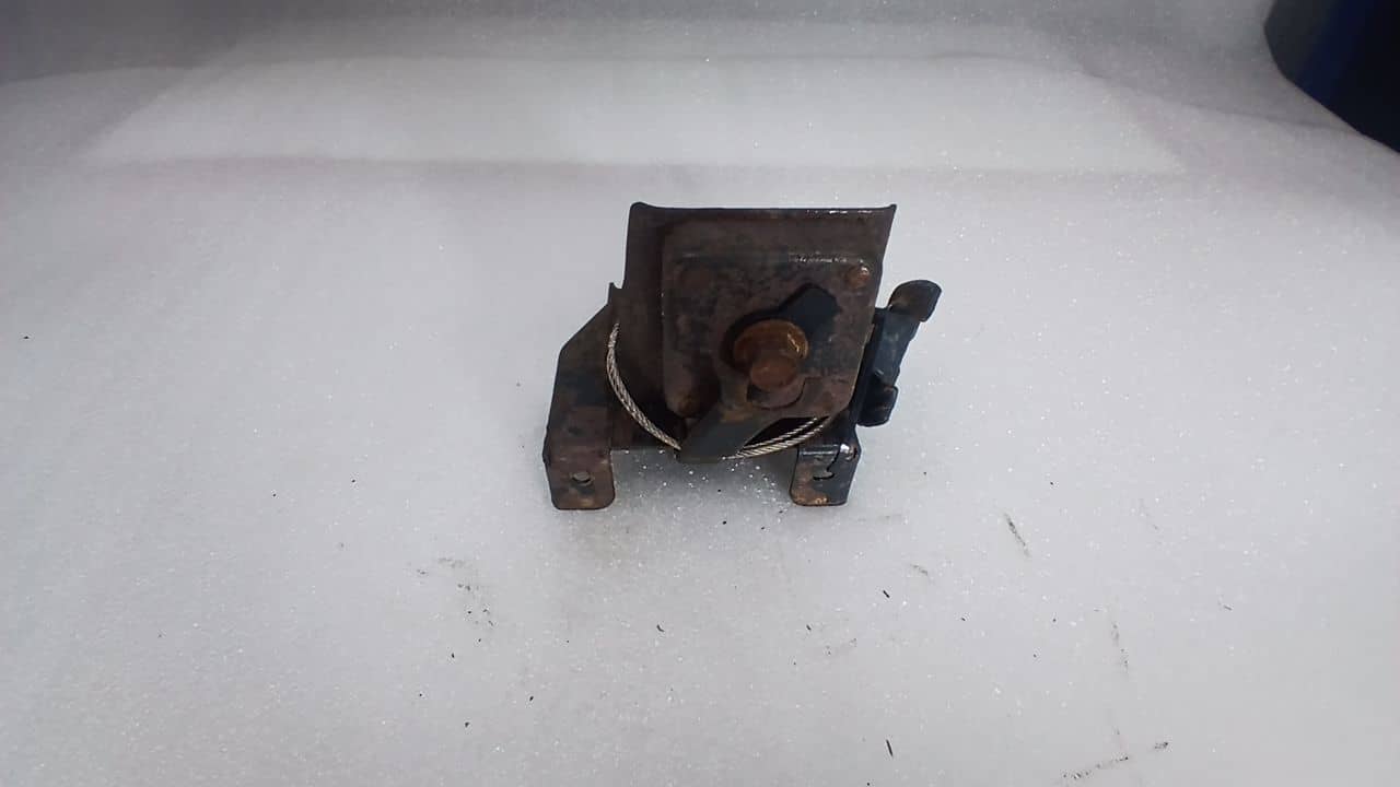 SOPORTE RUEDA REPUESTO