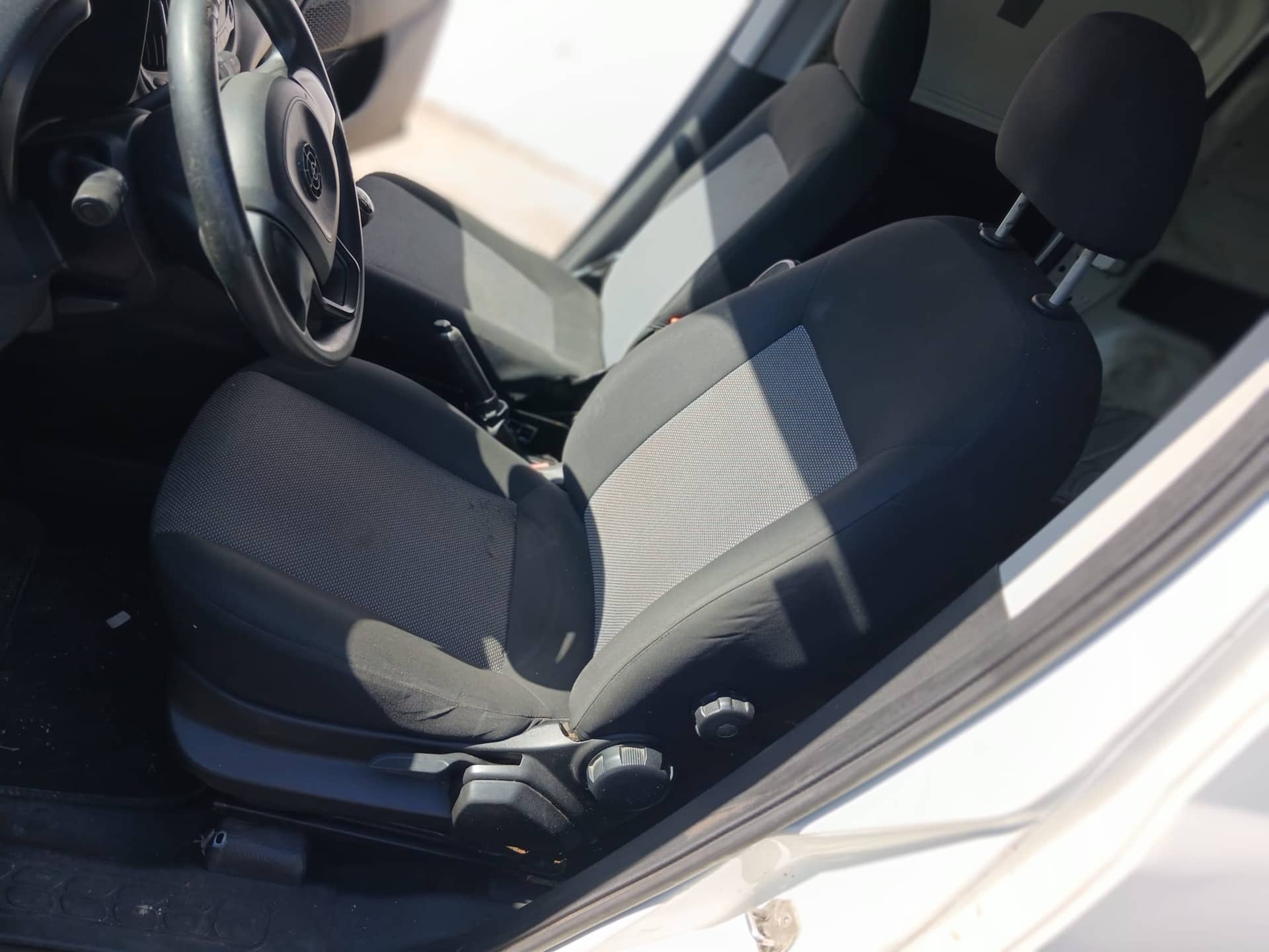 ASIENTO DELANTERO IZQUIERDO