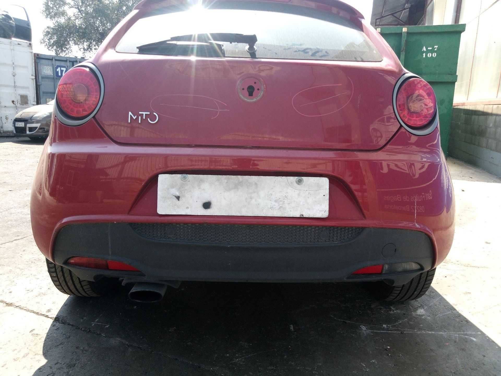 PARAGOLPES TRASERO