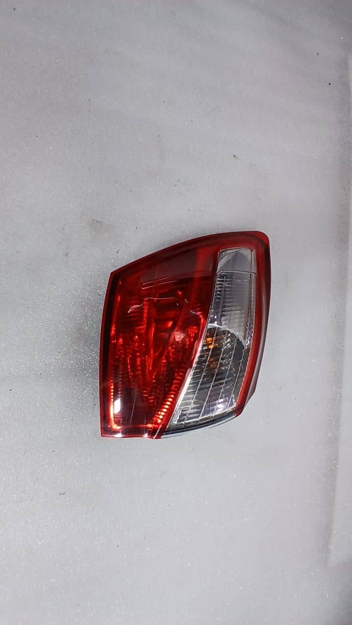 PILOTO TRASERO IZQUIERDO