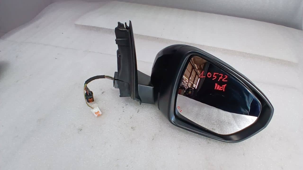RETROVISOR DERECHO