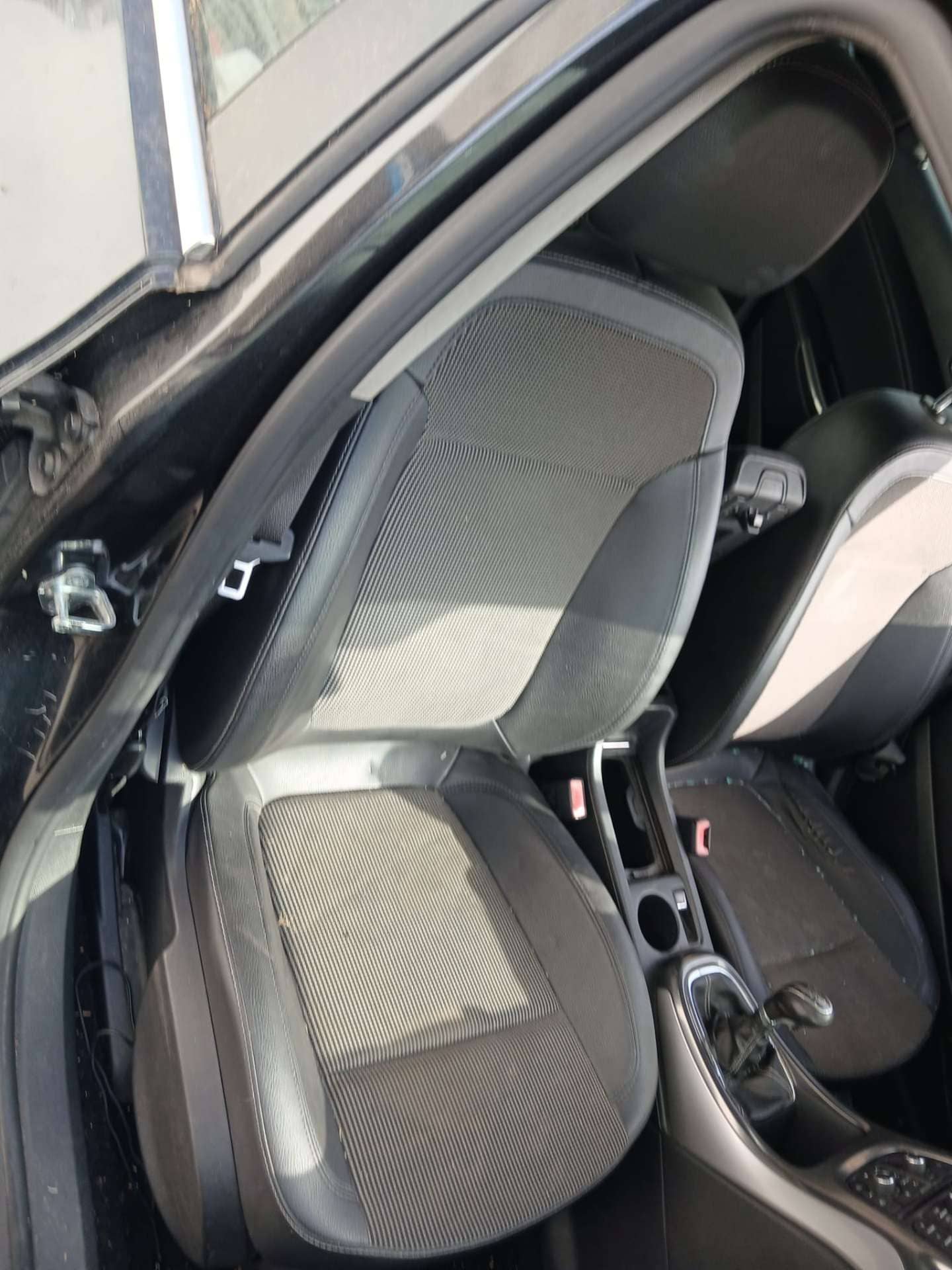 ASIENTO DELANTERO DERECHO