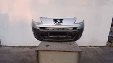 PARAGOLPES DELANTERO