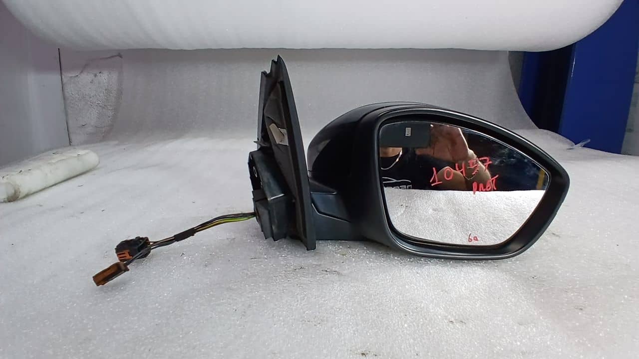RETROVISOR DERECHO