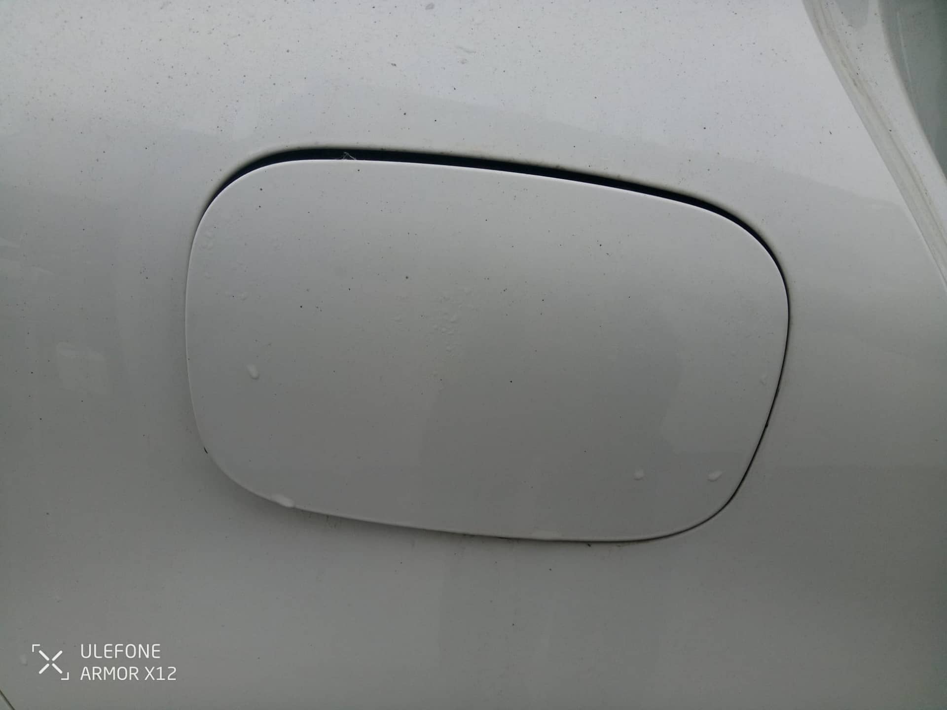 TAPA EXTERIOR COMBUSTIBLE