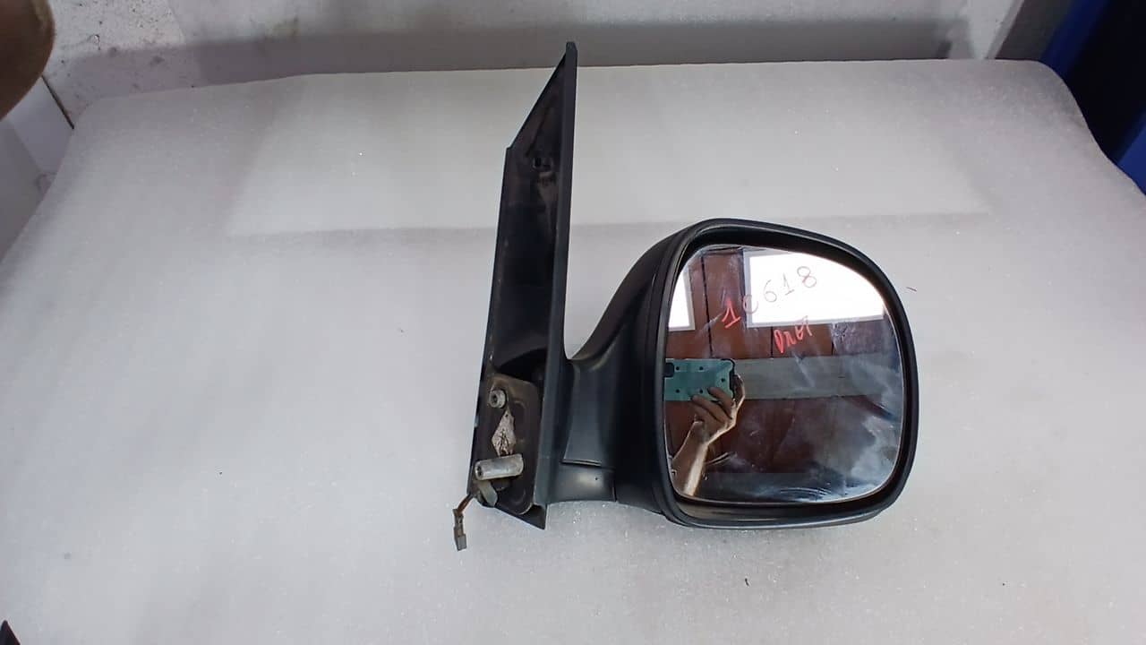 RETROVISOR DERECHO