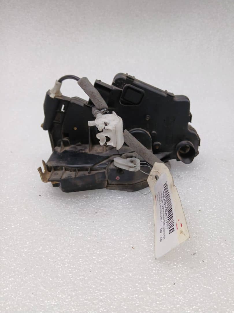 CERRADURA PUERTA DELANTERA IZQUIERDA