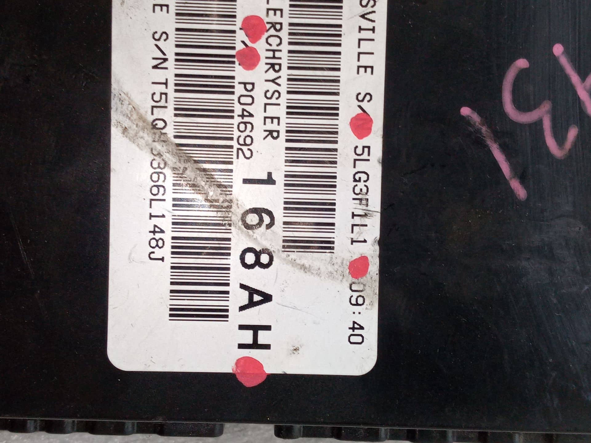 CAJA RELES / FUSIBLES