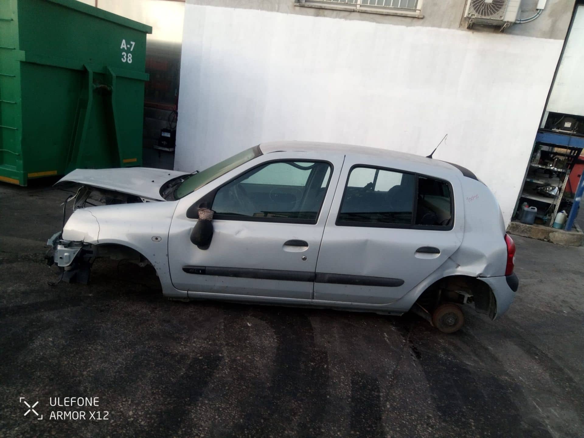 Renault Clio II Fase II (B/CB0)(2001->)